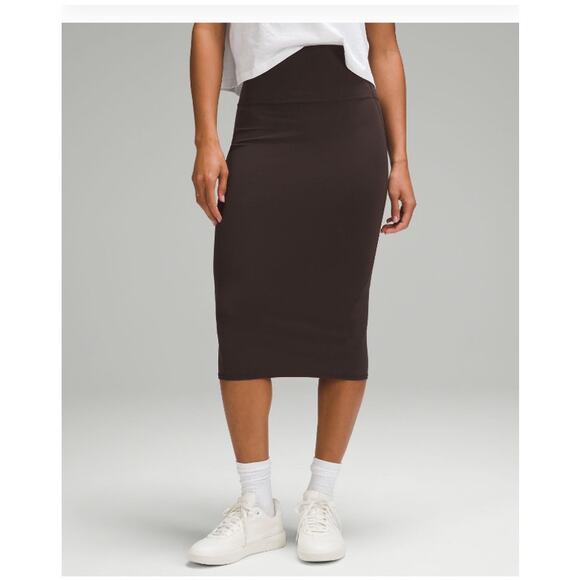Lululemon Nulu Slim High-Rise Skirt Espresso Brown 14 Minimalist Essential - Picture 1 of 6